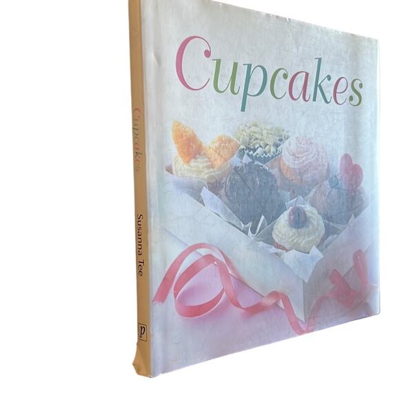 Cupcakes Cookbook Hardcover Color Photos Desserts Baking - Picture 3 of 7